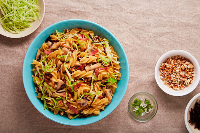 Pasta with Walnuts and Sautéed Mushrooms